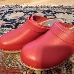 Mia Swedish Clogs
